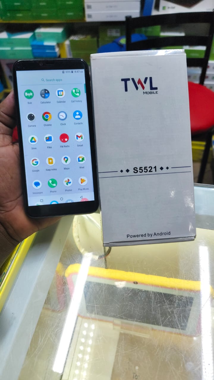 [NEW ARRIVAL!!!]TWL mobile S5521 ROM 64GB+4GB RAM 5.5''LCD SCREEN 5MP+2MP CAMERAS  2000mAh battery ANDROID go edition NETWORK CSM 800/900 WCDMA:B1/B5/B8 CPU SC9832E Quadcore SMARTPHONES