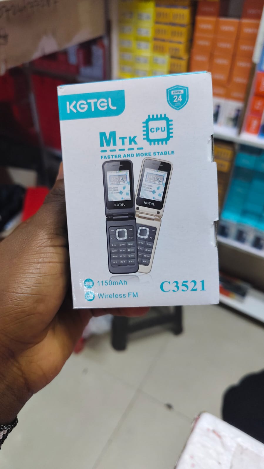 [NEW ARRIVALS!!]Kgtel C3521 Flip Flap Mobile Phone with Dual Sim GSM+GSM,2.4inch screen 1150mAh battery with flashlight vibration operamini wirelesss fm MP3/MP4 camera supported  featured phone