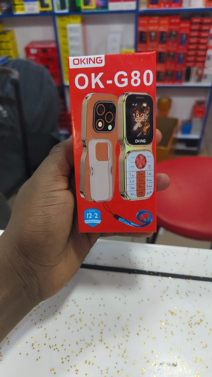 OKING OK-G80 2.0 Inch Big Screen Display, 1000mAh Big Battery, DUAL SIM Cards, 32MB RAM, Big Torch, FM Radio, 2G Enabled, Phonebook 2000 Contacts - WITH WIRELESS FM,PHONE LANYARD +COVER