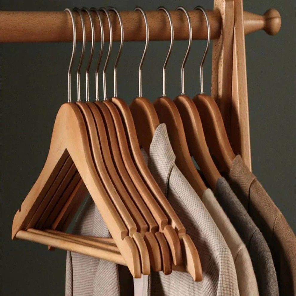 6Pcs set High grade plastic Clothes Hangers,  Sturdy Durable plastic Coat Suit Hangers, Closet plastic Hangers
Size: 43 × 23 cm