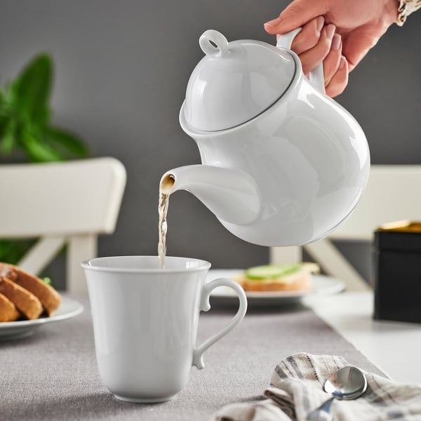 High quality Elegant Ceramic kitchen coffee/tea white pot...Dish washer and microwave friend with the capacity of 850mls