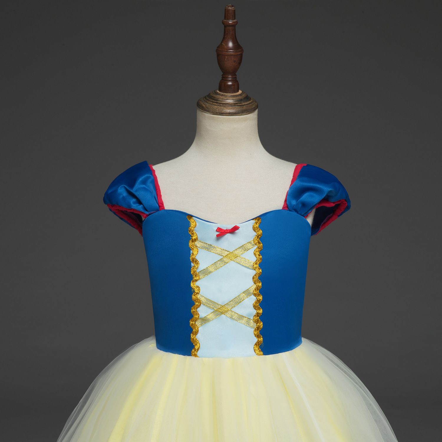 Factory PriceLittle Girls Luminous Snow White Cosplay Princess Dress Fancy Kids Carnival Party Prom Gown Robe Lace
