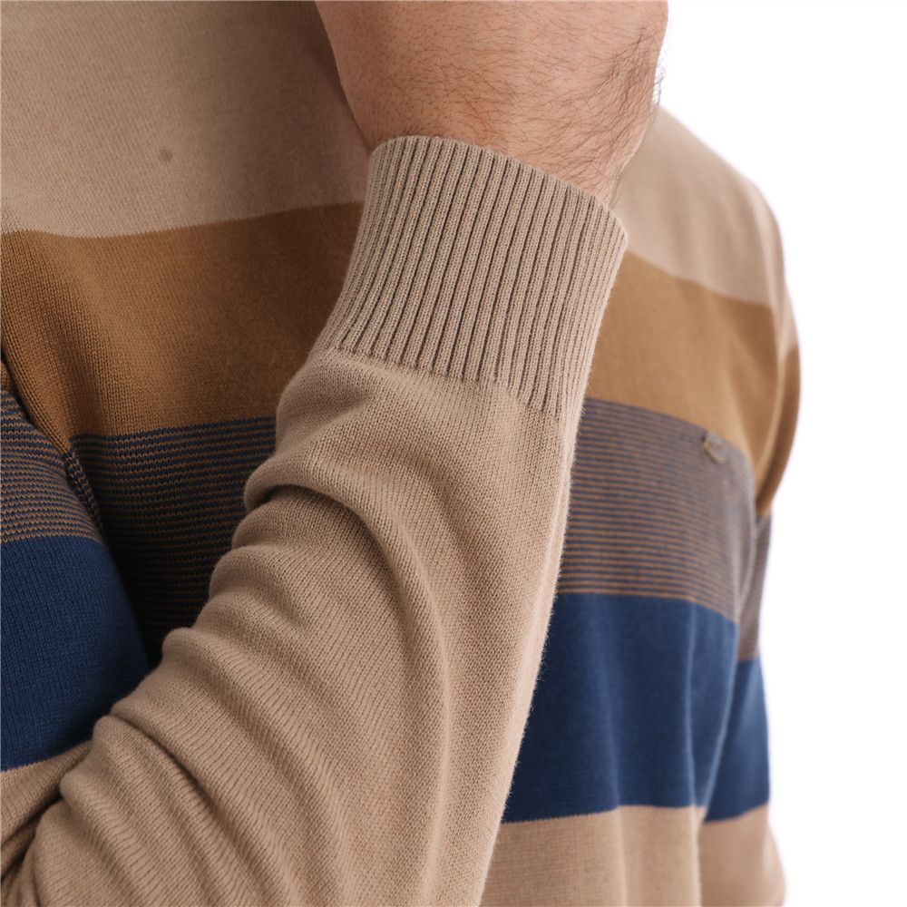 Autumn And Winter Fashion New Men's Stand Collar Men's Sweater Pullover Sweater