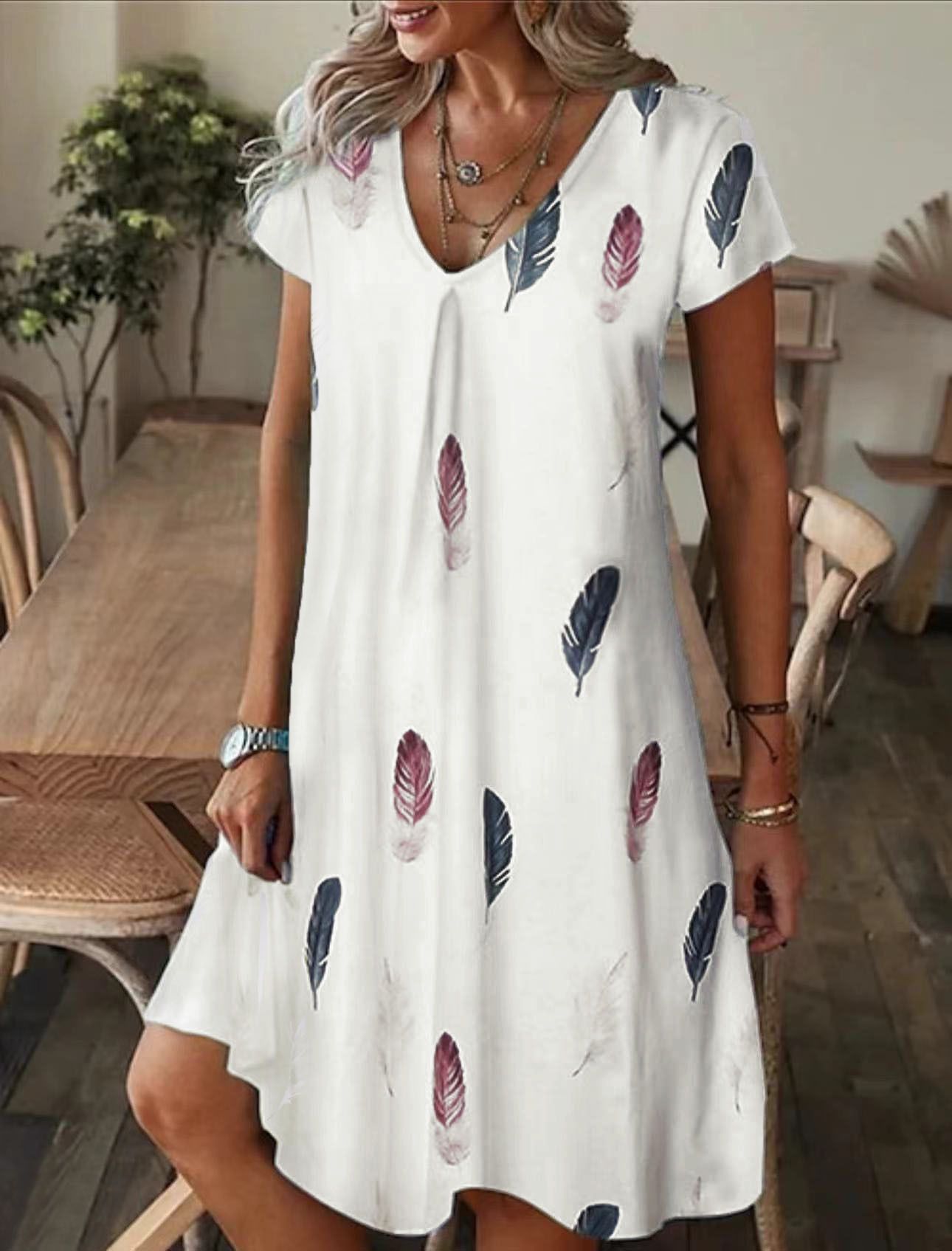 Women's Newest Leisure Style V-Neck Dress Long Knee Floral Printed Full Digital Loose Fit Short Sleeved Woven Floral Dress Sexy Summer Party Dress