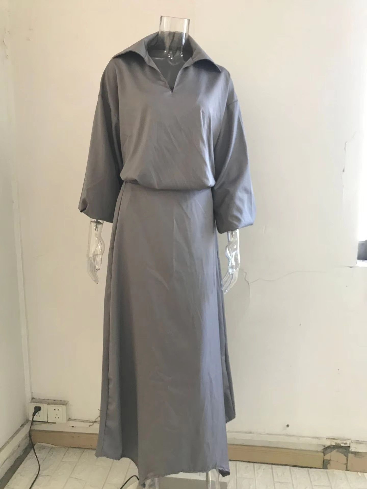 Elegant Muslim Women Long Sleeve V-Neck Loose Top and High Waist Skirts Set Abaya Dubai TurkeyOutfits Arab Clothes Women's Loose Solid Long Sleeve Top High Waist Women Skirt Sets Two Piece Outfits