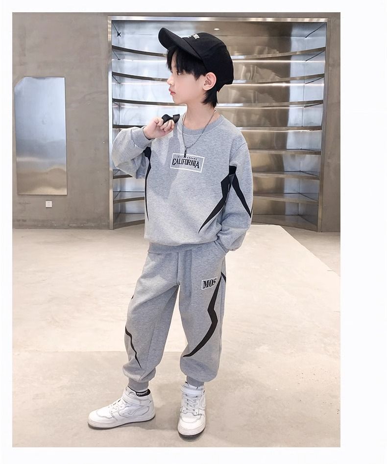 Boys Sports Suit Spring and Autumn New High Quality Cotton Foreign Style Logo Children's Wear Set Toddler Boys Clothing Set Tracksuit Children Baby Clothing Set Casual Sports Suits