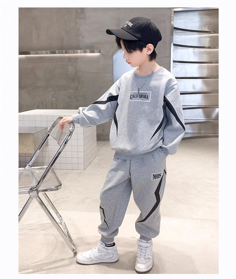 Boys Sports Suit Spring and Autumn New High Quality Cotton Foreign Style Logo Children's Wear Set Toddler Boys Clothing Set Tracksuit Children Baby Clothing Set Casual Sports Suits