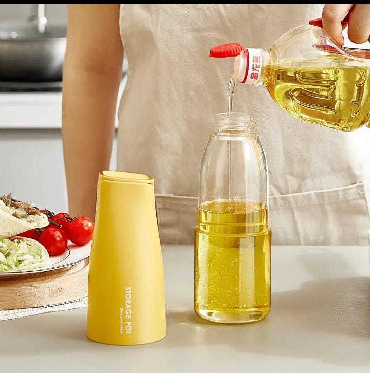 AUTOMATIC GLASS OIL DISPENSER WITH PLASTIC LID - 100% high quality oil bottle oil bottles for olive oil oil bottles for kitchen oil bottle for essential oils oil bottle for hair oil bottle dispenser.