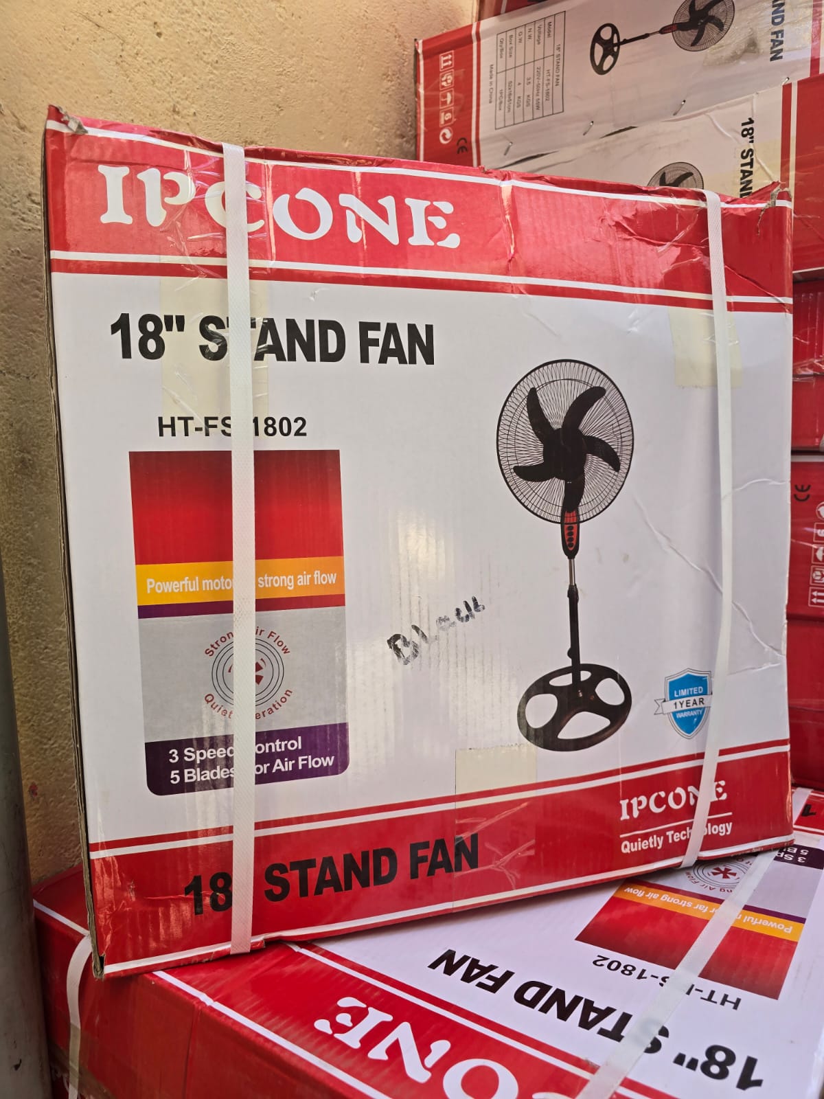 IPONE 18 INCHES STANDING FAN - 5 Speed control panel, Supper quiet motor, Poly coated safety grill, Full 90 oscillation .