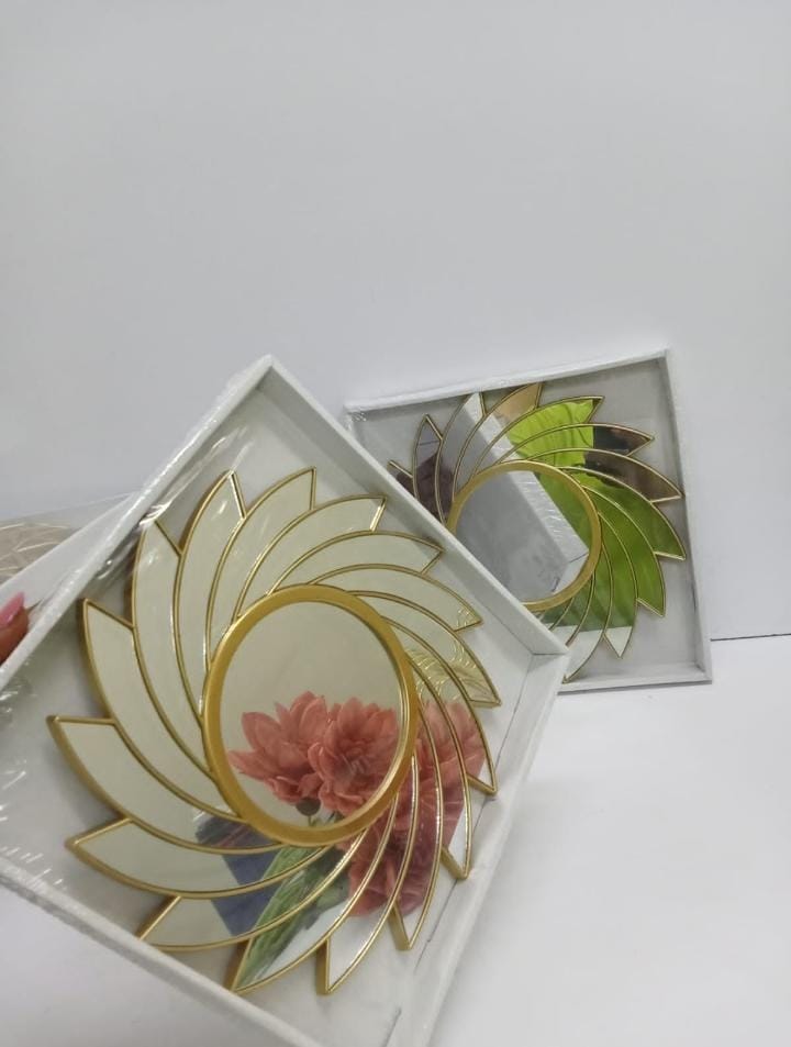 DECORATIVE WALL HANGING FRAME ART/MIRROR - Really tasteful and great value, Looks a little more expensive than the cost., Adds class to other items and furnishings.