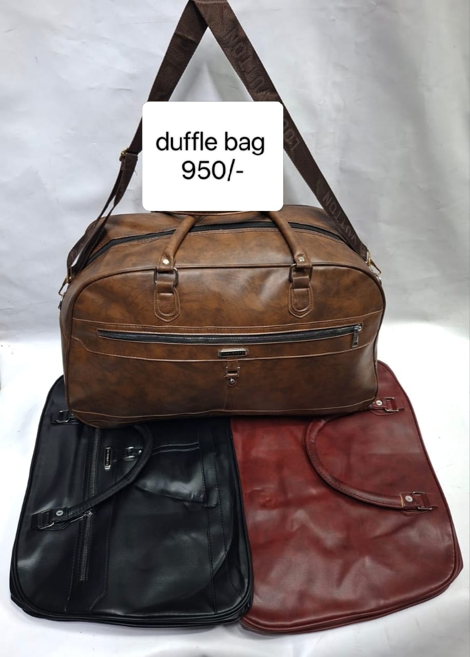 Leather Large Travel Duffle Bag – Durable & Stylish Carryall, Premium leather for strength and long-lasting use, Smooth zipper closure for secure packing, Comfortable dual handles.