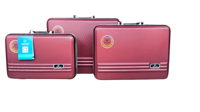 3-in-1 Hard Shell Briefcase Set – Durable, Stylish & Secure Travel/Business Bag, Secure lock system to keep belongings safe, Sturdy handles and lightweight design for easy carrying.