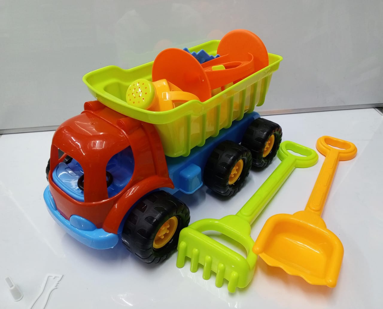 Large Multicolored Beach Truck Toy Set - Perfect toy for kids, Let your child enjoy playing with sand and soil  using the truck and the mold sets.