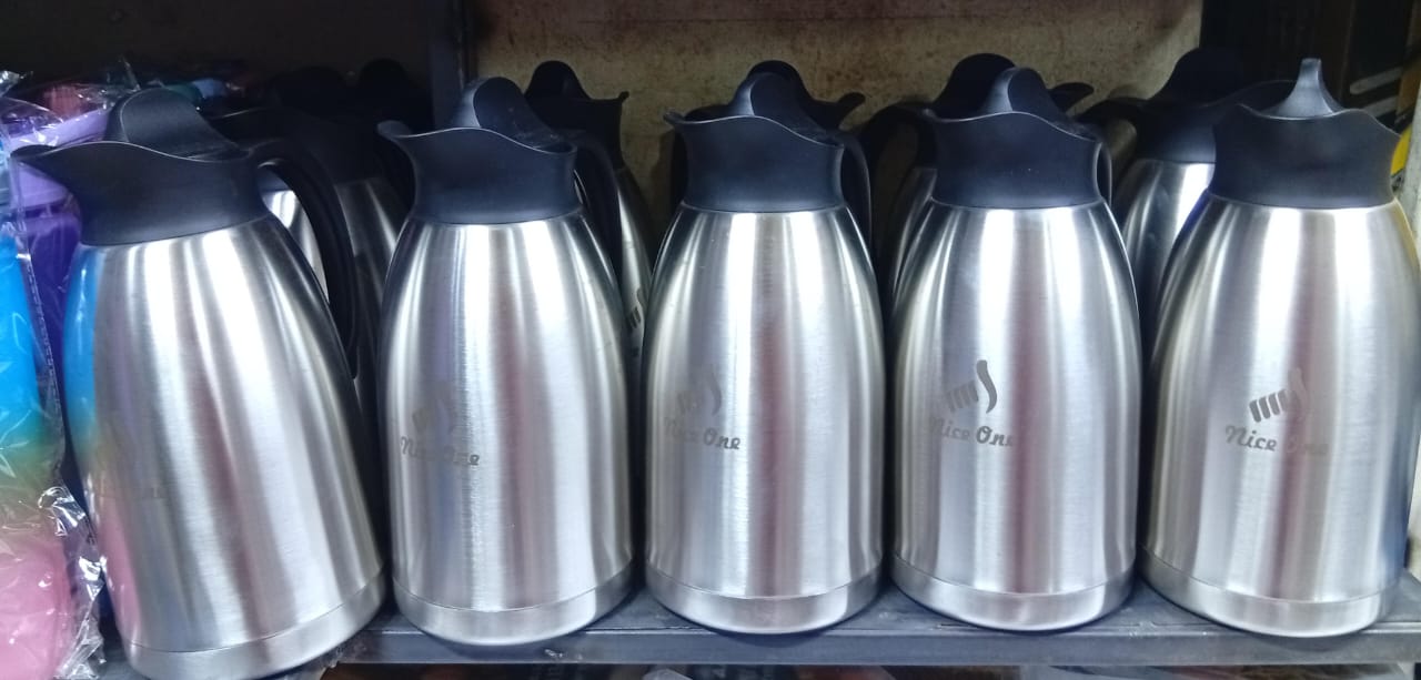2 L NICE ONE VACUUM FLASK - Keeps hot drinks hot and cold drinks cold for extended periods,  Ensures no spills, making it ideal for travel and outdoor activities.
