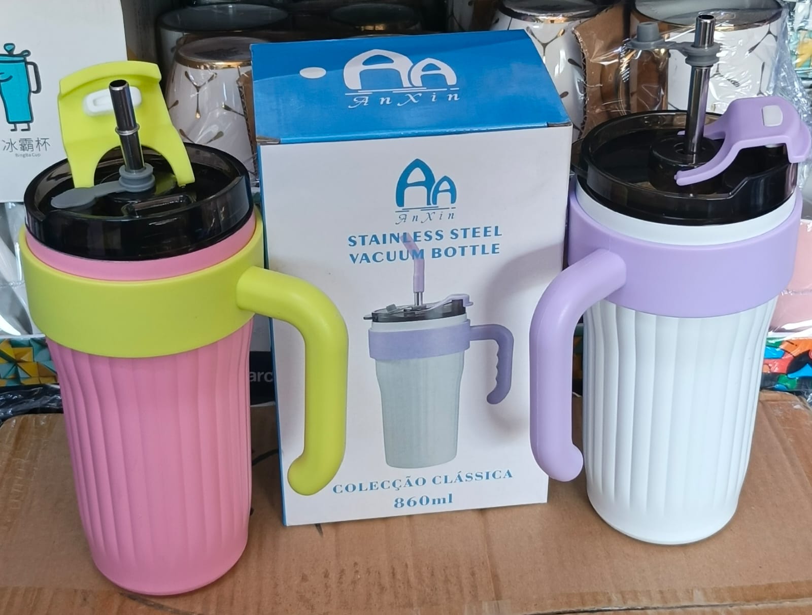 860 ML STAINLESS STEEL VACUUM BOTTLE -  Insulated tumbler is made of kitchen-grade 18/8stainless steel instead of common brittle glass, BPA Free, Lead Free, easy wash, more durable than other ordinary