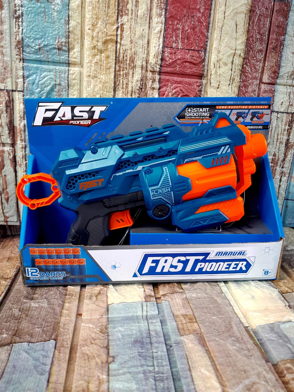 PIONEER MANUAL NERF GUN - No batteries required Includes 12 soft darts