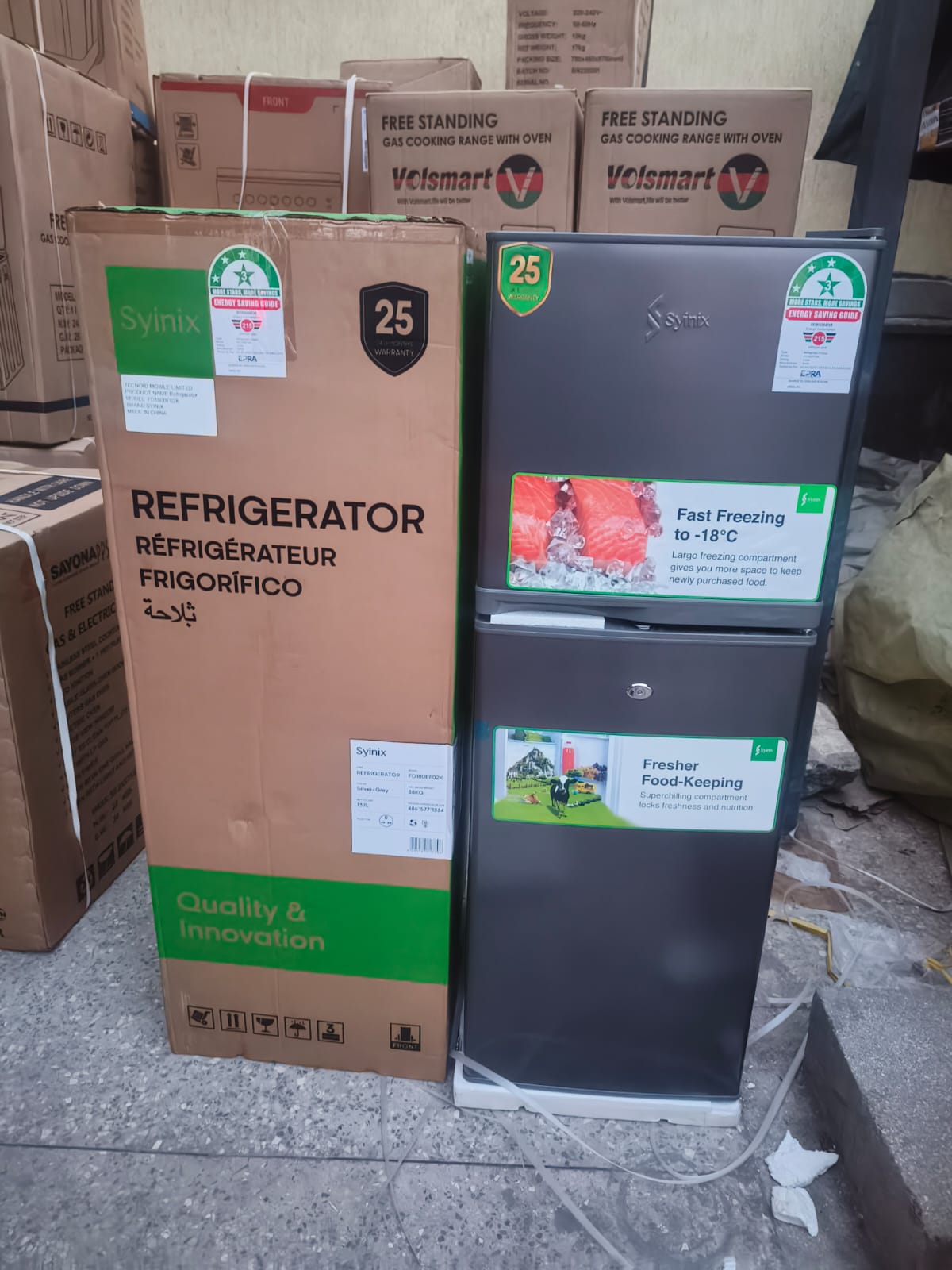 Syinix 137L Double Door Refrigerator – Energy Efficient, Stylish & Spacious Fridge, Keeps food fresh while saving on electricity bills, Double Door Design, Separate freezer and fridge compartments.