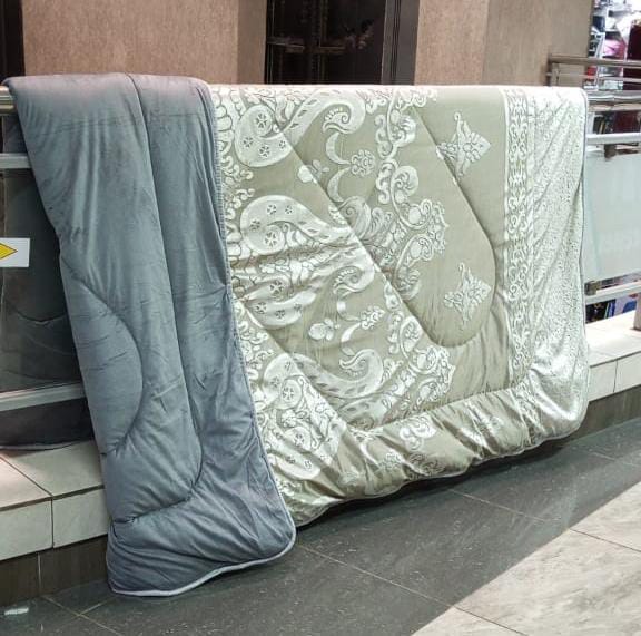 DUVET SET. 4 Pc 6*7 Silk Fluffy Duvet Blanket Set. 1 pc duvet, 1 pc bedsheet, 2 pcs pillow cases. Beautifully designed, Durable and luxurious, Covers your bed, Fade resistant, Exceptionally soft