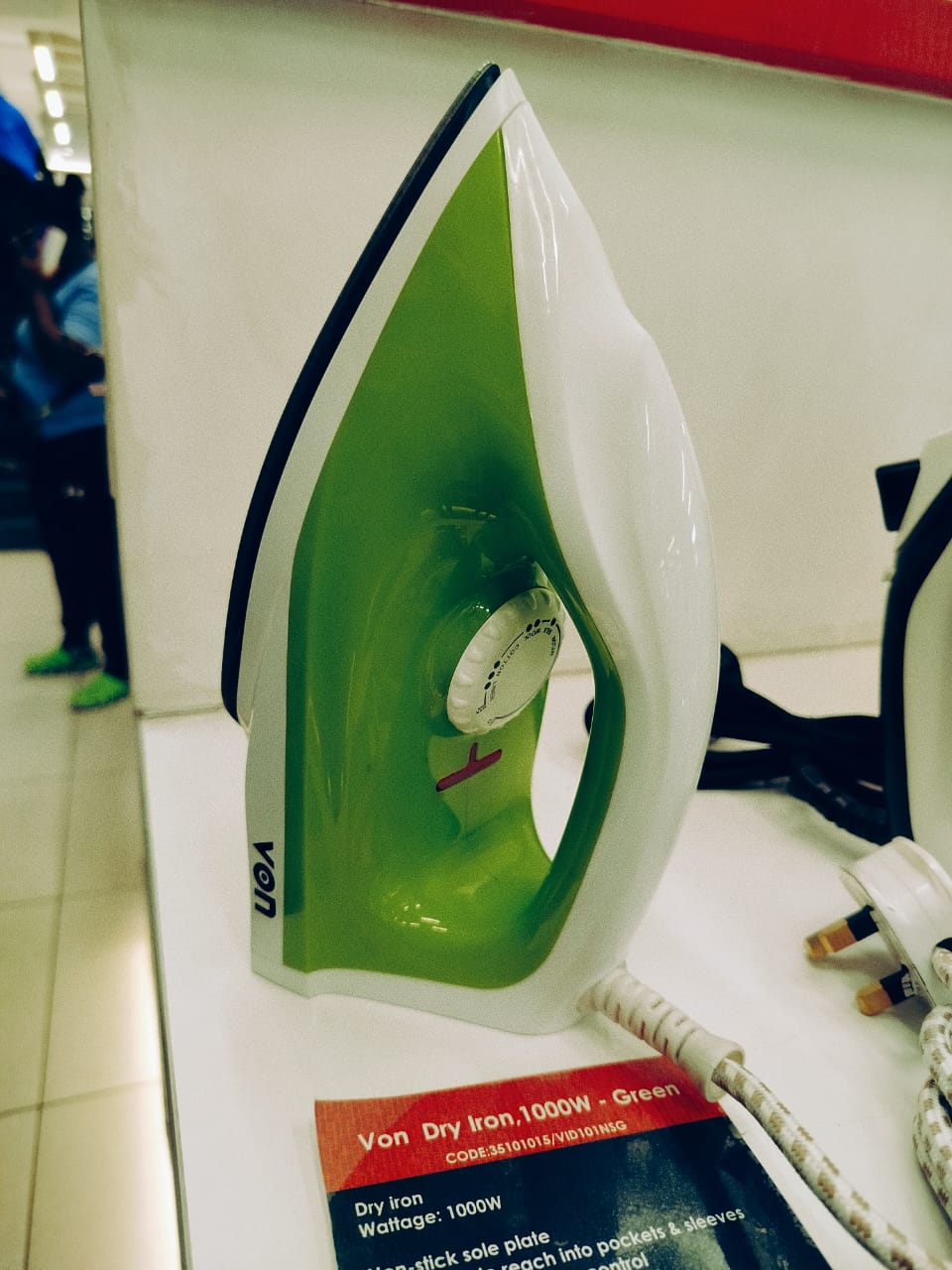 Von dry iron box .Non-stick soleplate for perfect ironing ,With adjustable temperature control ,With overheating safety protection