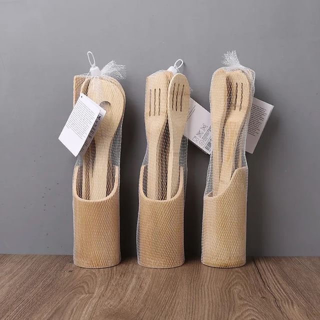 Bamboo Mwiko Set Perfect for all recipes and kitchen techniques such as sautening,baking,mixing,scrapping,flipping,folding stirring and serving your masterpiece .Hand wash only recommendedThe set comp