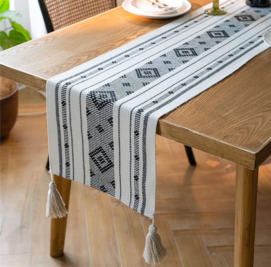 Generic Woven Table Runner Woven table runner Dimensions:Designed to complement any décor, this versatile runner adds a touch of sophistication to casual or formal settings. Its breathable fabric ensu