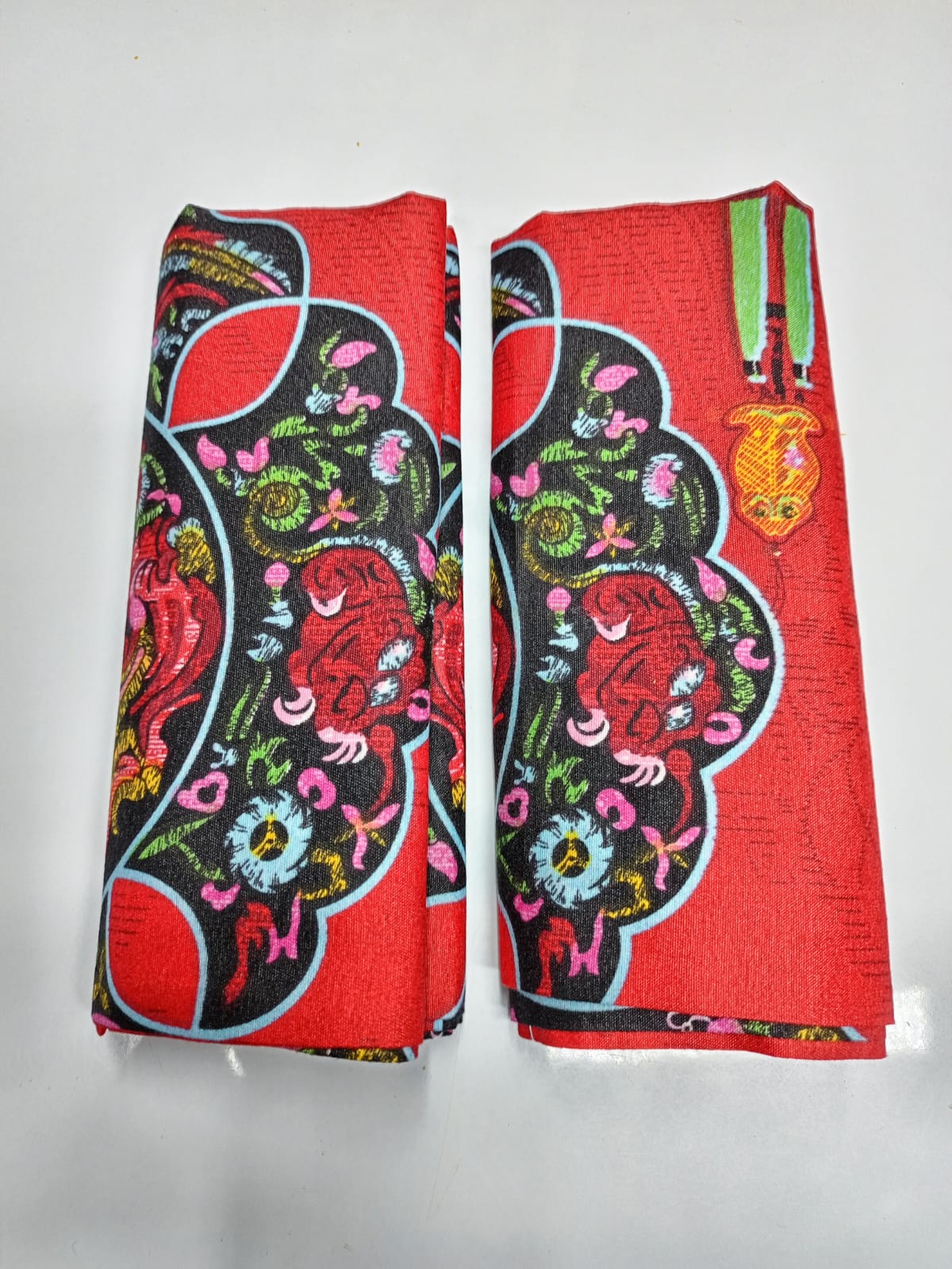 Bed  Pillow cases Pillow covers or protectors are used to protect pillows from dust mites and stains. They have a zippered closure for easy removal while washing