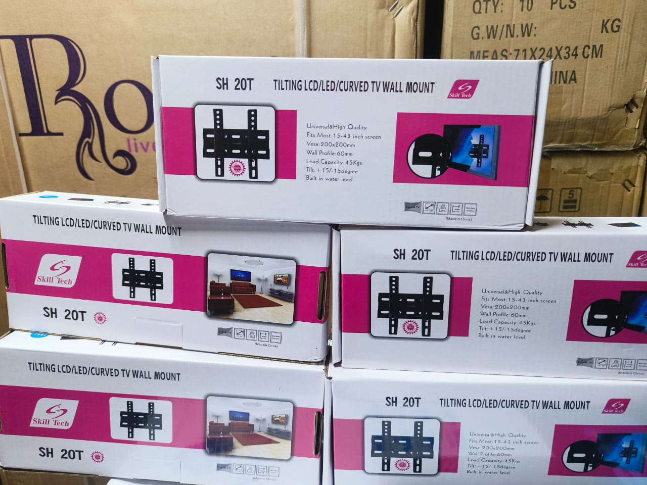 20T (15'-43' inches )tilting wall mount  The wall mount also allows for tilting action, this means you can tilt the TV to achieve a more comfortable viewing angle. The wall bracket is easy-to-install