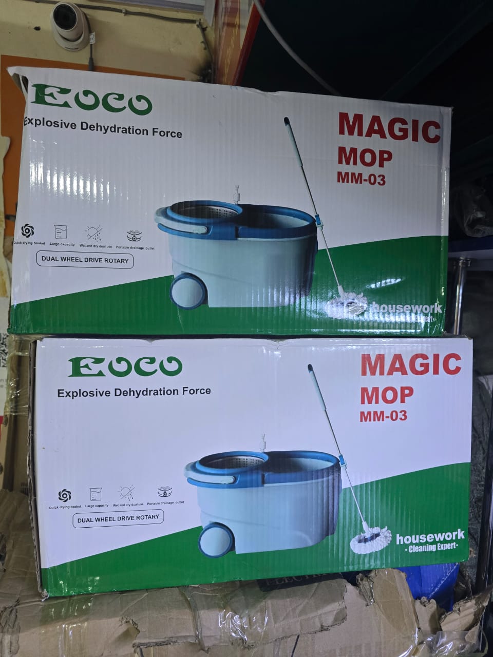 EOCO magic mop, spin mop with wheels a spin mop system designed for efficiency, durability, and convenience. Featuring a unique dual-wheel design, this mop is easy to move around your home, eliminatin
