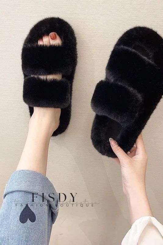 Fur indoor and outdoor Versatile slide sandals with  Lightweight sandals with soft sole elegant summer shoes open toes for women flats
