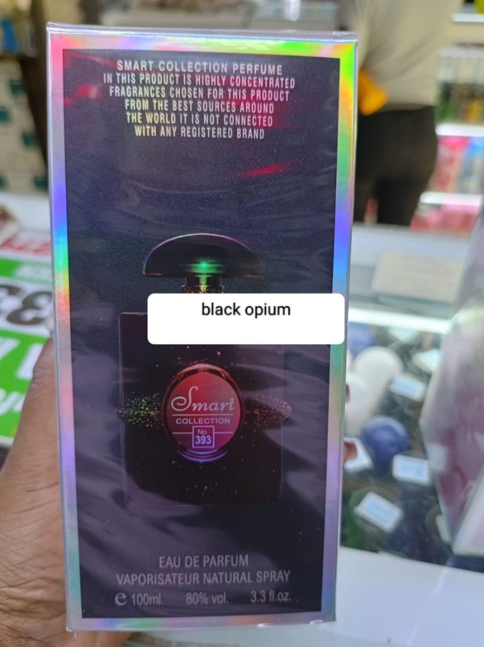 AN EXQUISITE, LUXURY HIGH QUALITY PERFUME BLACK OPIMU 100MLde Parfum is the seductively intoxicating women’s fragrance. The opening notes of adrenaline-rich coffee and the sweet sensuality of vanilla