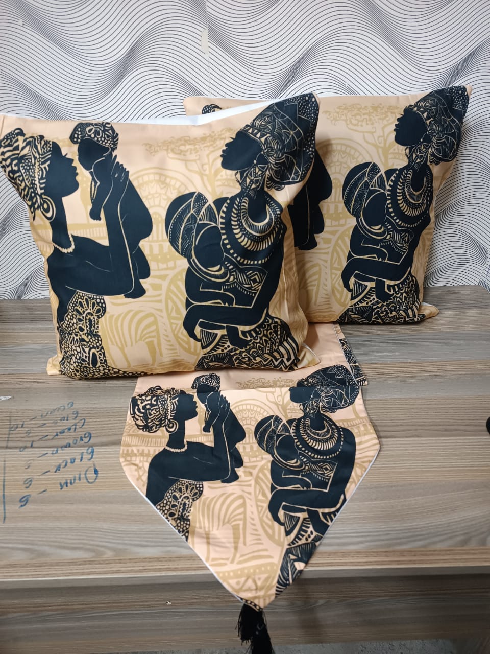 Elegant Bedrunners 1Pc Runner 2Cushion Covers