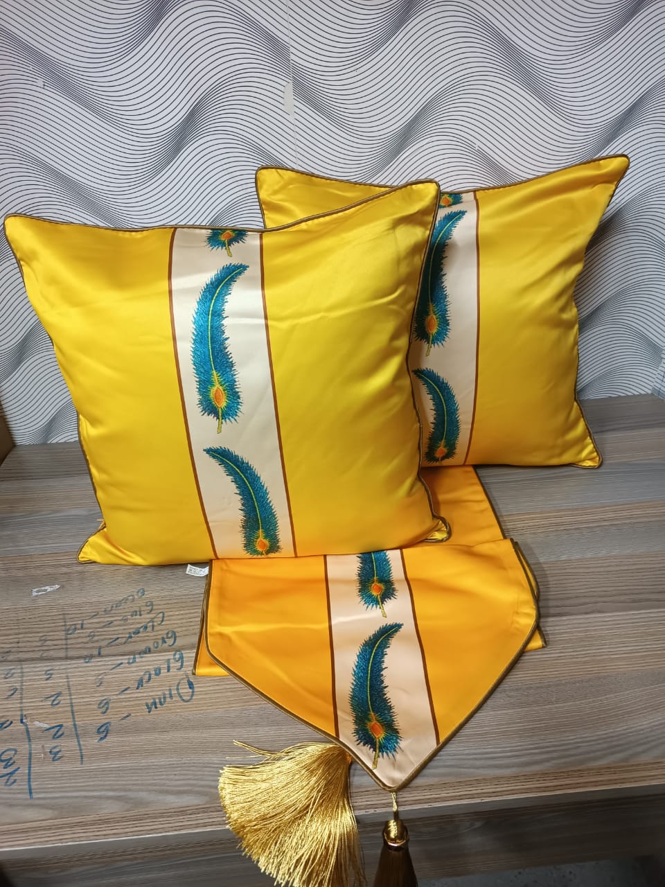 Elegant Bedrunners 1Pc Runner 2Cushion Covers