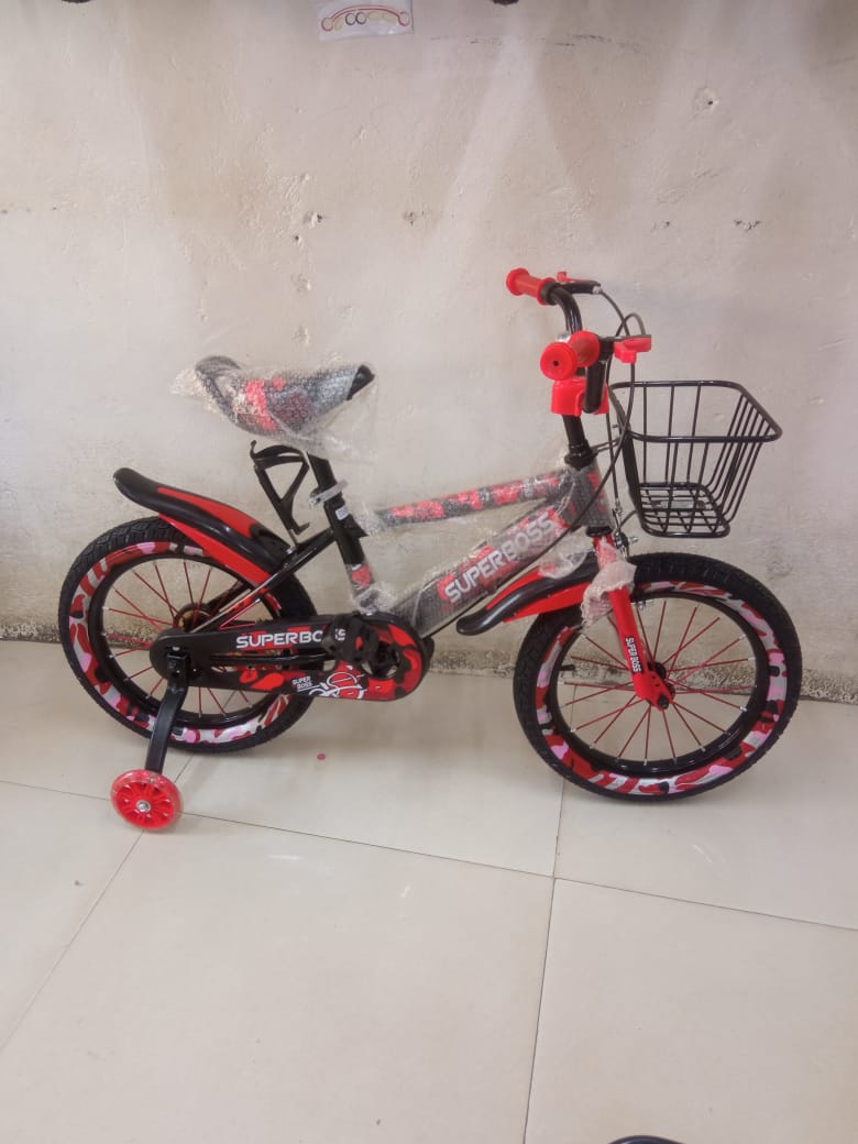 Kids sports bicycle 16 inch sfor 4yrs-7yrs Front with silver color caliper brake, rear with grey color band brake, good braking performance.