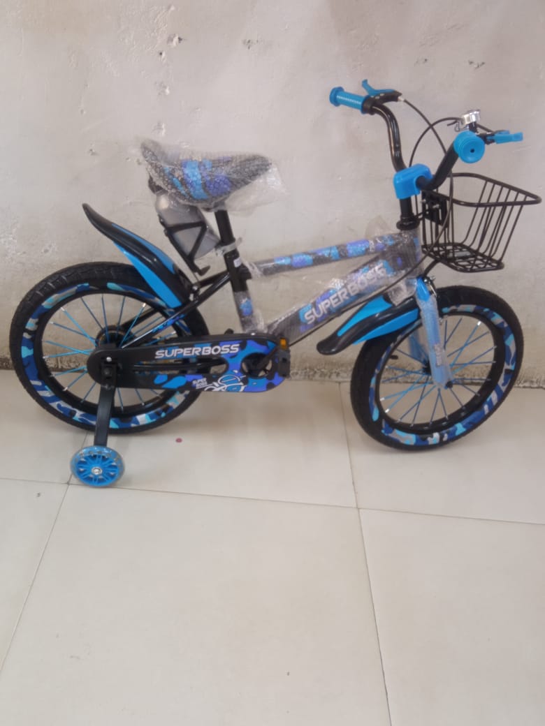 Kids sports bicycle 16 inch sfor 4yrs-7yrs Front with silver color caliper brake, rear with grey color band brake, good braking performance.