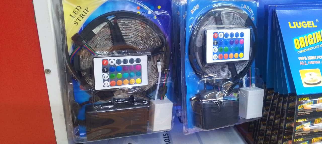 5M LED Snake Light – flexible, colorful, and perfect for both indoor and outdoor décor. Easy to bend, energy-saving, and designed to create a glowing atmosphere for parties, holidays, or everyday styl