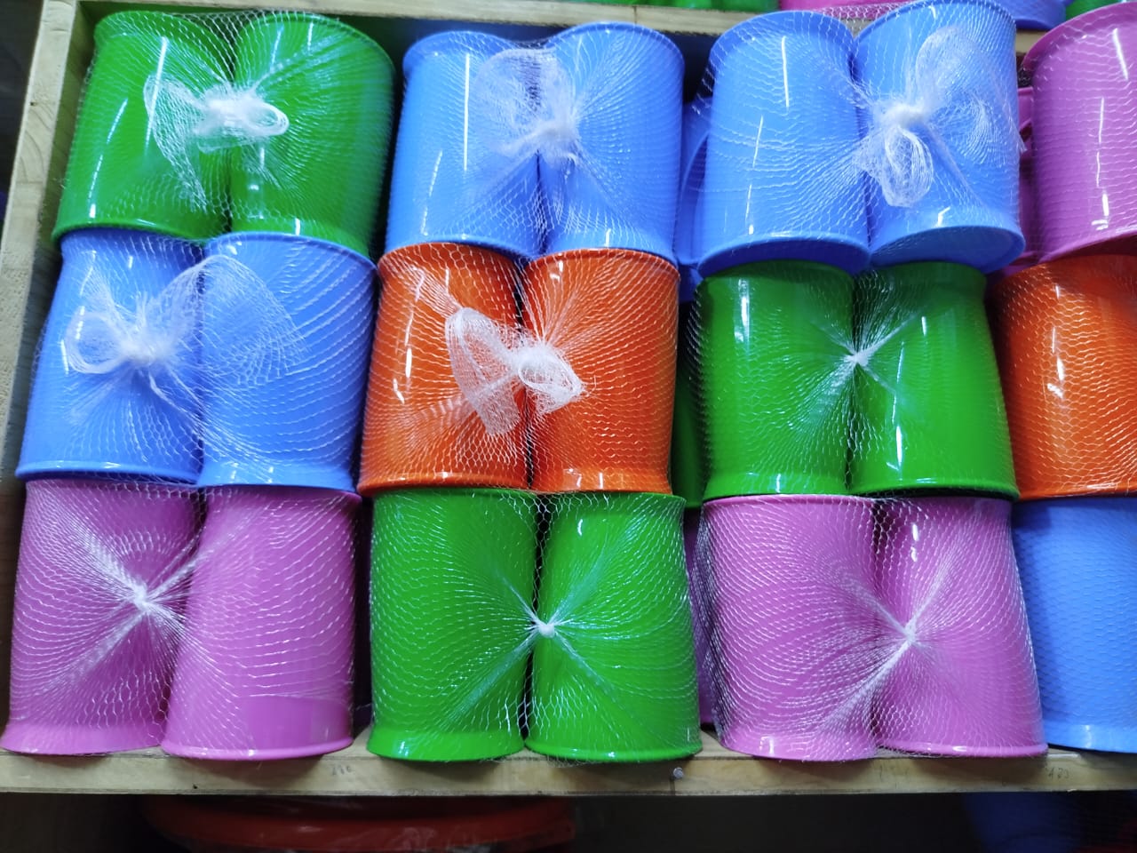 Set of 6 Durable Plastic Cups, Perfect for Every Occasion!”