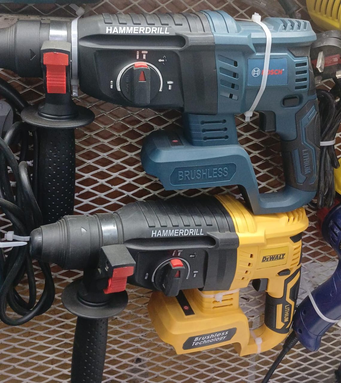 Cordless rotary hammer 198volts with 2 batteries. Perfect for tough jobs, it delivers power, precision, and freedom without the hassle of cords.High Power Performance: 198V motor delivers maximum dril