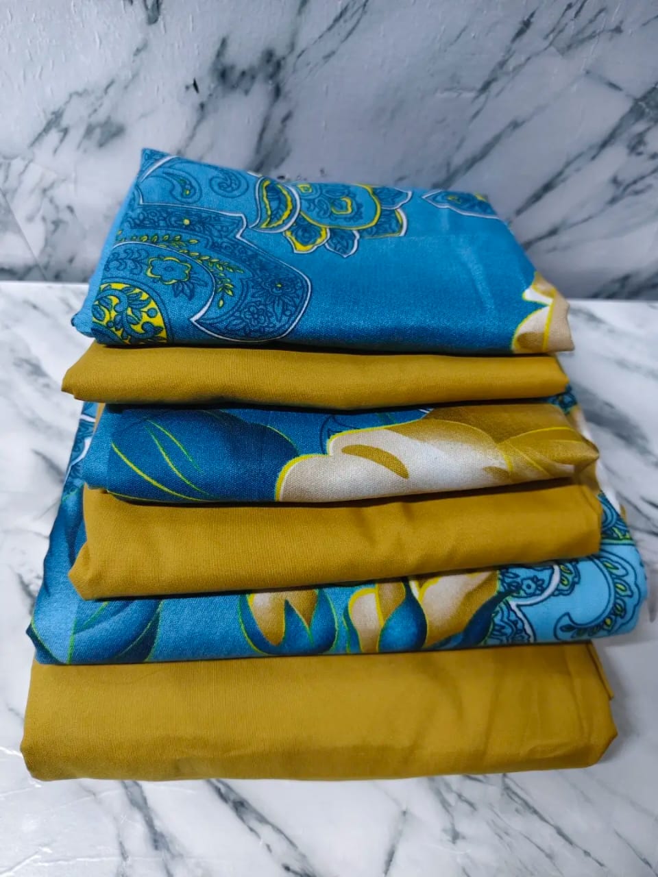Fitted Pure Cotton Bedsheets*Upgrade your bedroom with our luxurious Fitted Pure Cotton Bedsheet Set — designed to deliver unmatched softness, durability, and a perfectly snug fit every time! 🌸