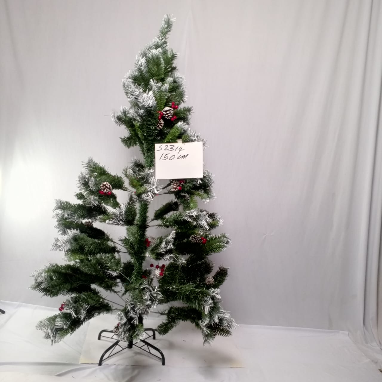 Melodious Season🎈🎄 Christmas Decoration Tree 150CM, Made of a solid trunk with dense PVC needles, you can avoid the pitfalls of a real tree with no fallen pine needles, sap, or water on your carpet