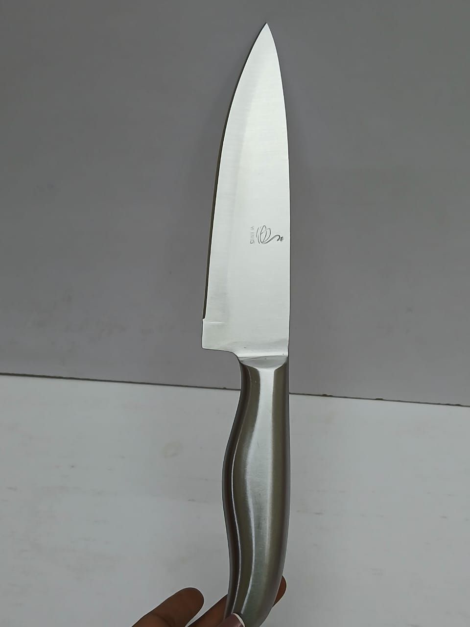 Multifunctional Kitchen Knife – Sharp, Strong & Reliable
Upgrade your cooking experience with this multifunctional kitchen knife, crafted from high-quality stainless steel for long-lasting sharpness a