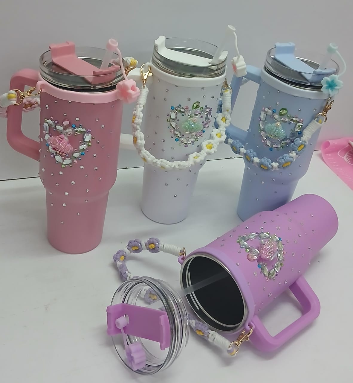 Blinged Stanley Mug! ✨
Upgrade your drink game with this stunning 1200ml Blinged Stanley Mug – the perfect blend of style, sparkle, and functionality. Whether you’re at home, at work, or on the go, th