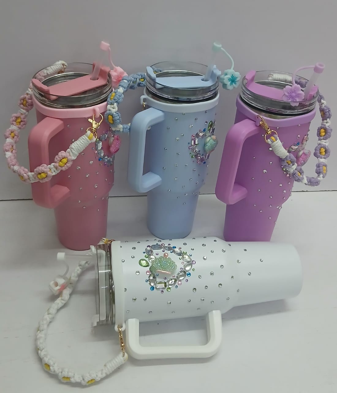 Blinged Stanley Mug! ✨
Upgrade your drink game with this stunning 1200ml Blinged Stanley Mug – the perfect blend of style, sparkle, and functionality. Whether you’re at home, at work, or on the go, th