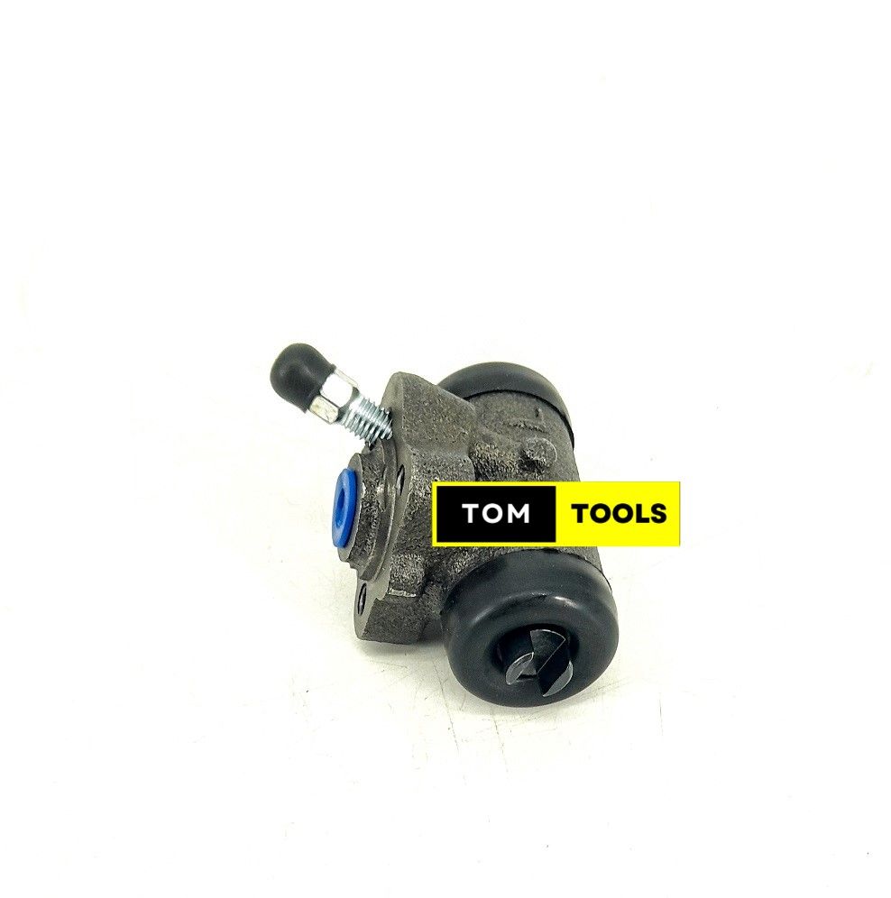 Toyota Part no. 47570-16040 Right and Left Rear Drum Brake Wheel Cylinders