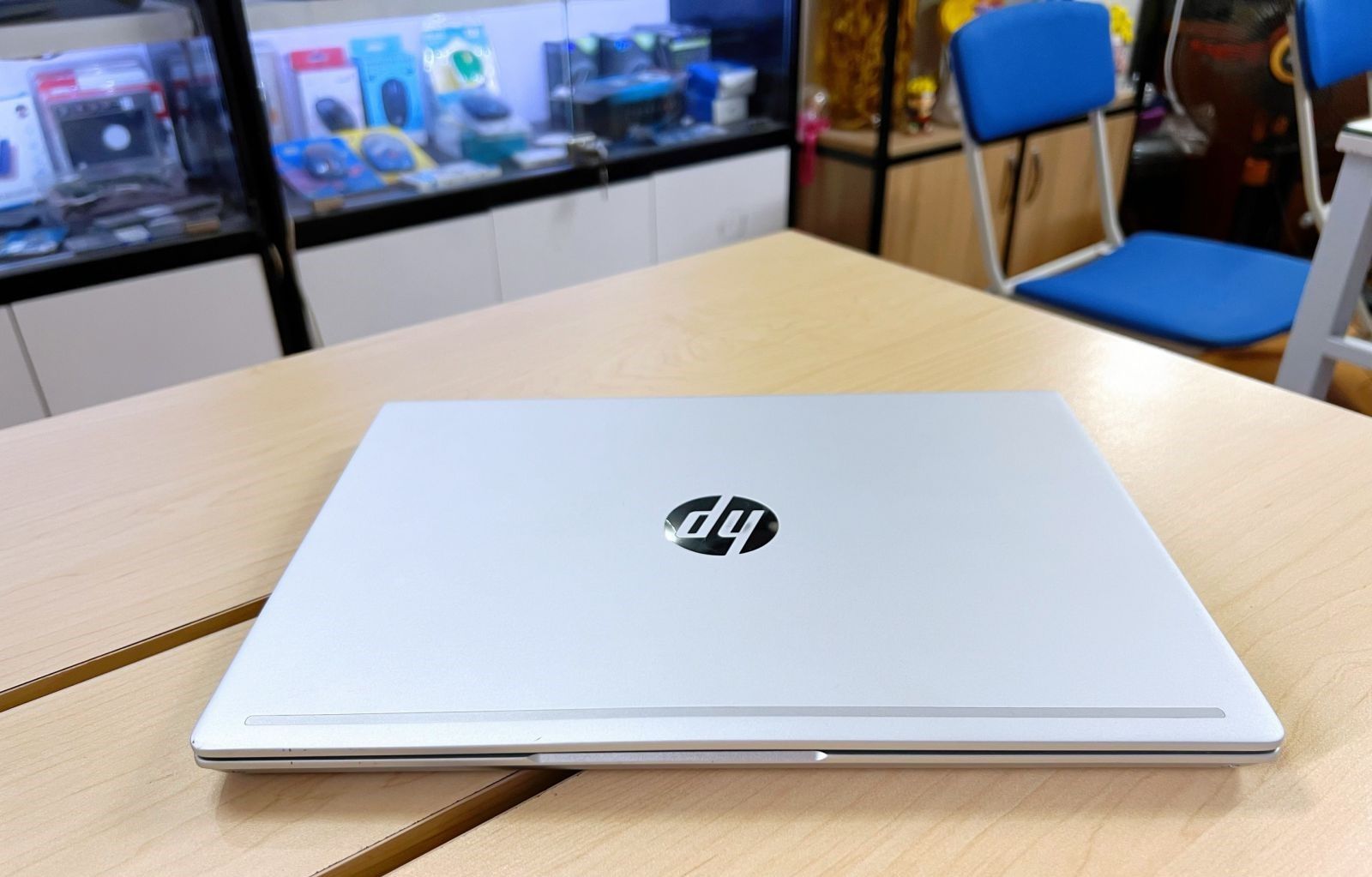 HP ProBook 430 G6 Core I5 8th Gen 8GB 256GB SSD 13.3 Inch UltraBook Refurbished Laptop + Free Bag
