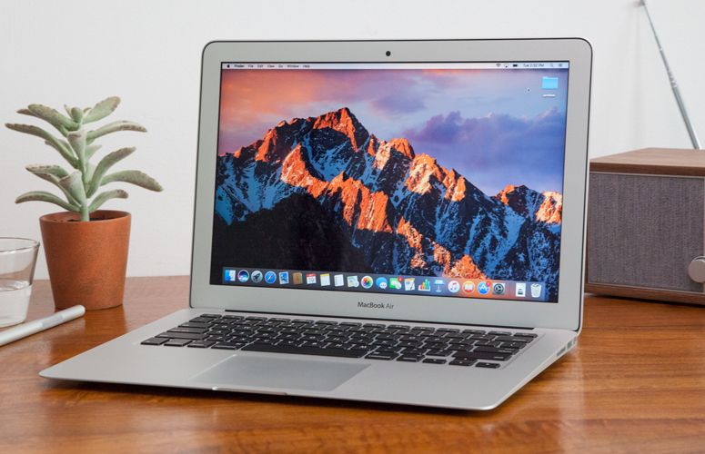 Refurbished Apple Macbook Air 2017 Core i5 8GB RAM 256GB SSD 13.3 Inches, Mac OS, wifi, bluetooth, Slim Laptop +Mouse
