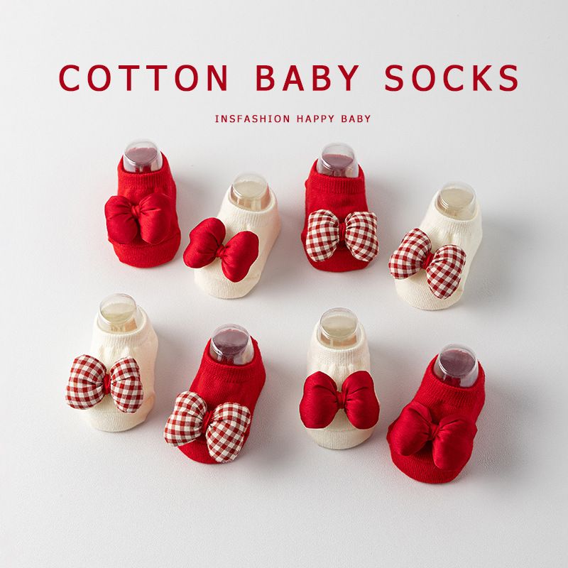 4 pairs New fashionable spring and autumn styles of anti-slip boat socks for girls, infants and toddlers, and cute thin floor socks