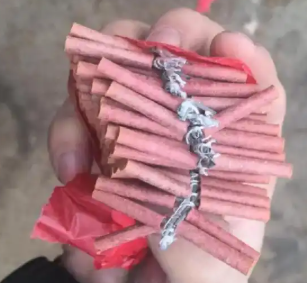 NEW YEAR  CELEBRATIONBig Tom Thumbs – Classic Noise-Pop Firecrackers | Festive Sound Effects for Celebrations (Use with Extreme Caution) 🎆🔴 Fireworks 🎆🎇