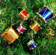 MARY  CHRISTMASS TREE DECOR 12 PCSMixed drum set LET MAKE OUR CHRISTMASS TREE ATTRACTIVE