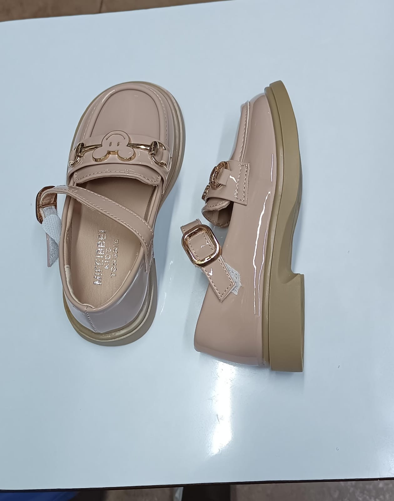 🔅🔅WETLOOK NOW AVAILABLE 🔅🔅😇Brogue Stylish Women’s Wetlook Brogues Shoes.Stylish wetlook finish for a sleek and bold appearance

Durable construction for long-lasting wear and comfort

Versatile d