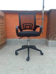 *OFFICE DESK MESH*💫🎗Assembled Executive office chair.✔️Super Comfort🔅Mesh Chair, Computer Desk Chair, GDF Mesh Office Chair
Complements office interior – this attractive visitor chair with arms by